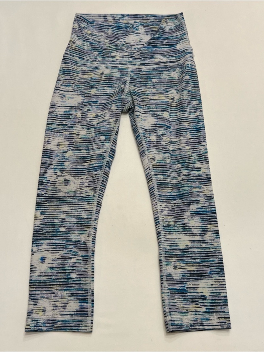 Lululemon Wunder Under Capri Leggings Sz 6 High Rise Blurry Belle Yoga Pilates